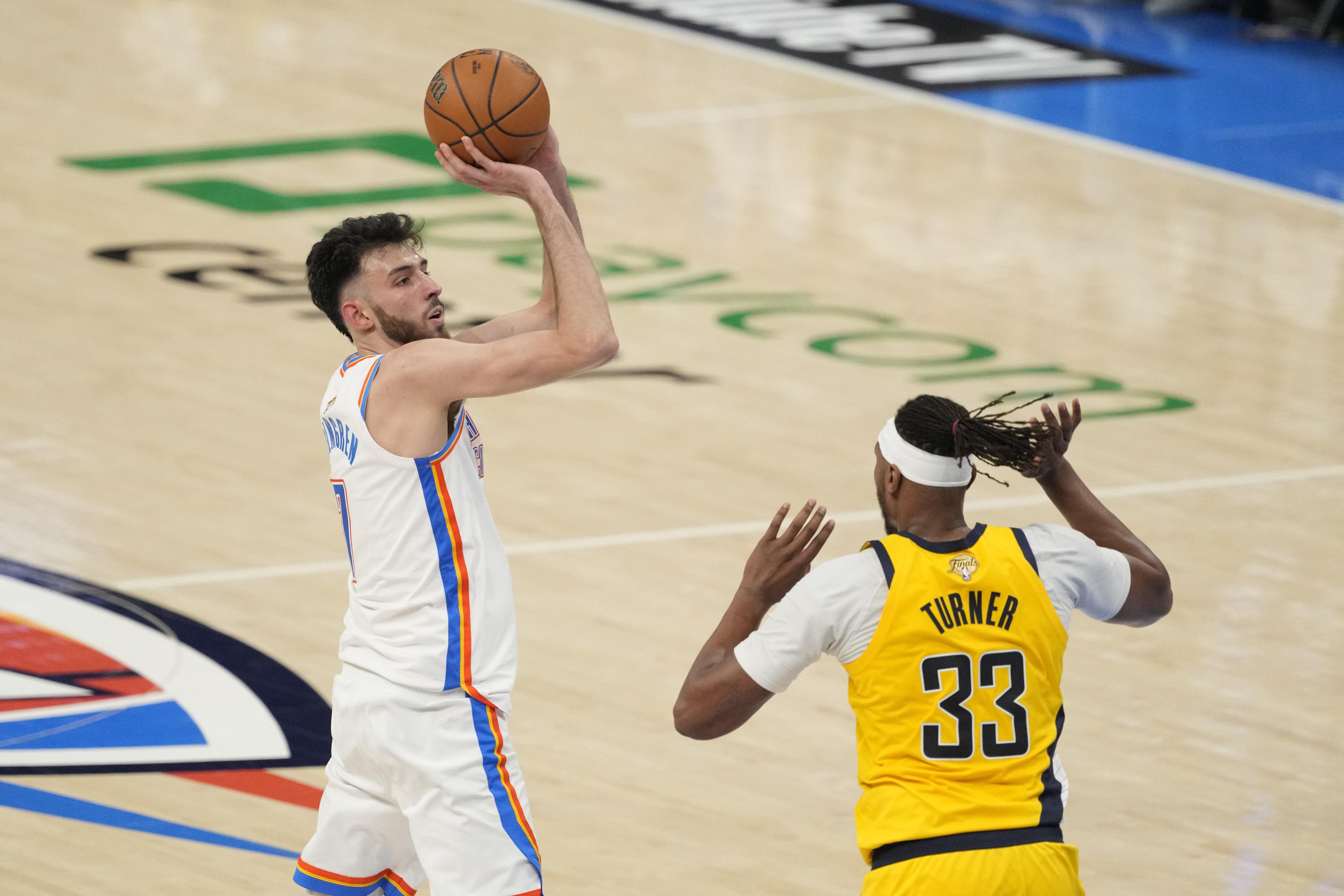 切特：没有球队会轻易认输 你必须主动创造机会 成功不会凭空发生